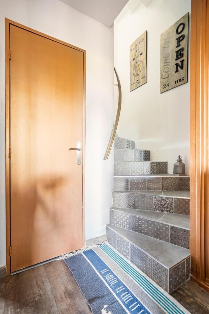 Maison De Vacances A L'Ayguade Classee 3 Etoiles, Climatisee,3Mn A Pied Plage Et Restos ,5Mn Aeroport, 10Mn Gare Hyères Eksteriør billede